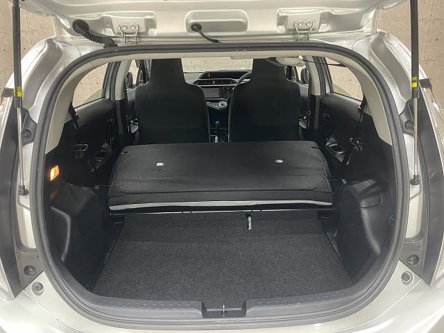 トヨタ アクア8枚目