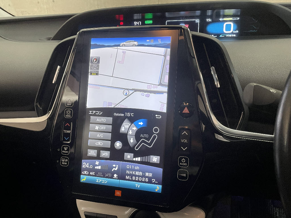 トヨタ プリウスPHV14枚目