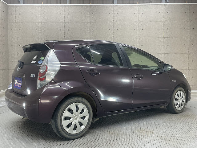 トヨタ アクア1枚目