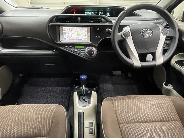 トヨタ アクア2枚目