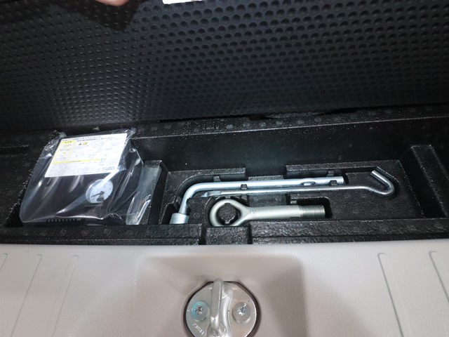 三菱 eKワゴン9枚目