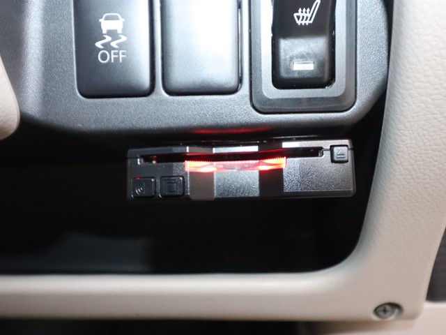 三菱 eKワゴン13枚目