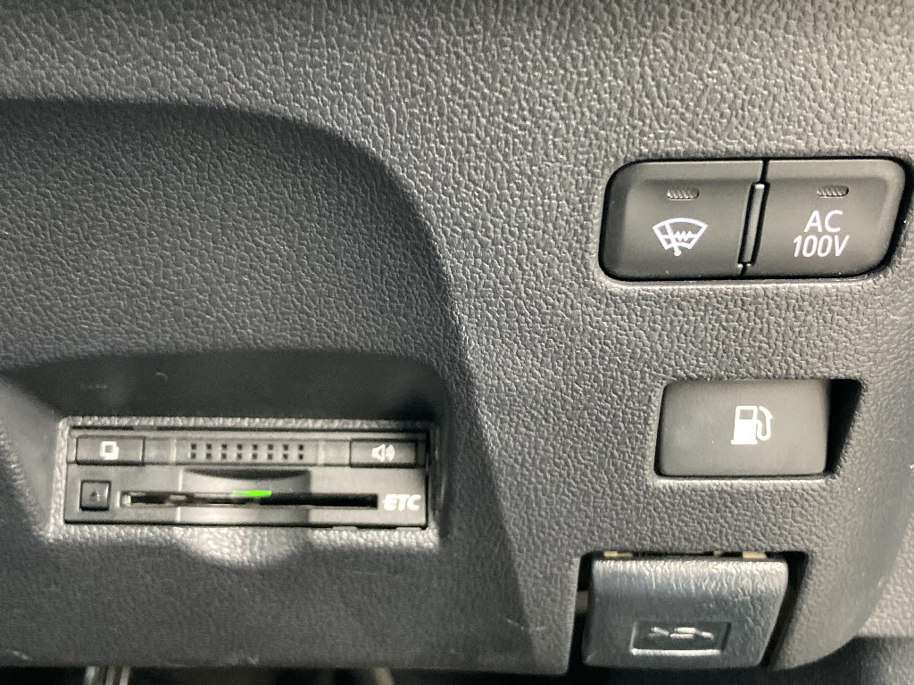 トヨタ プリウス15枚目