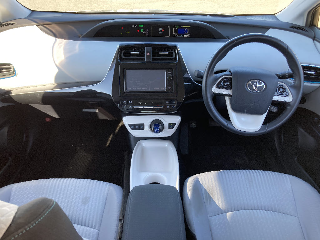 トヨタ プリウス2枚目