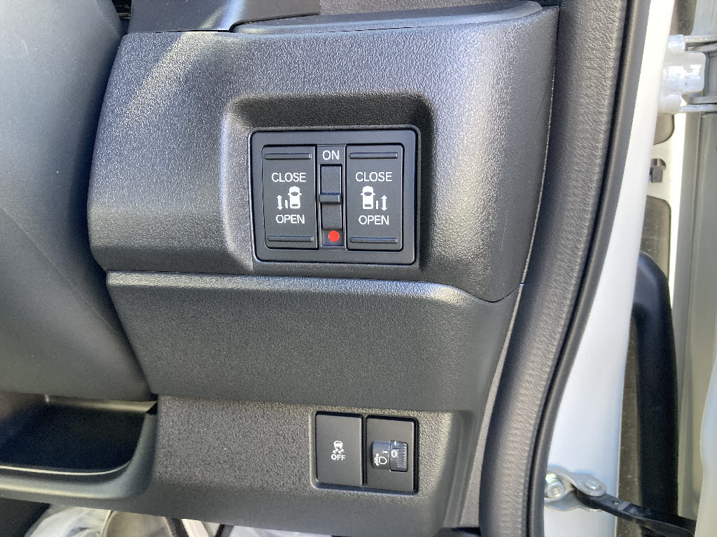 ホンダ N BOXカスタム7枚目