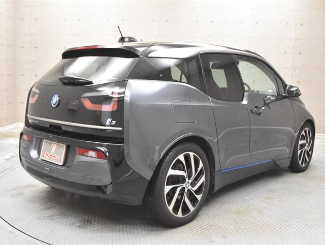 ＢＭＷ ｉ３1枚目