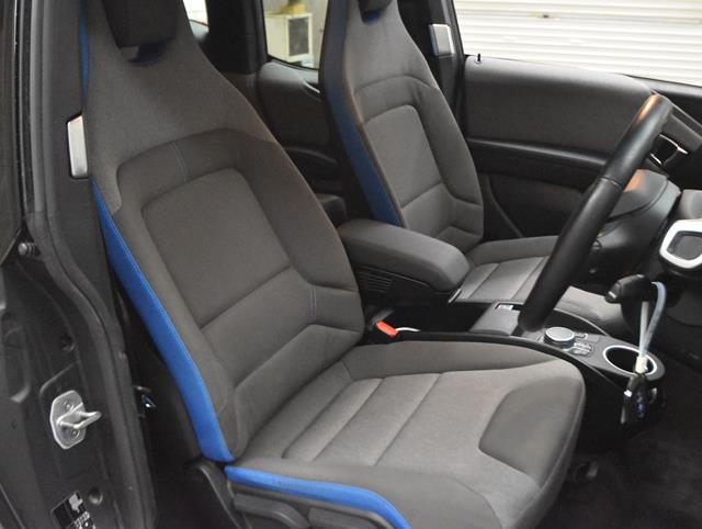 ＢＭＷ ｉ３3枚目