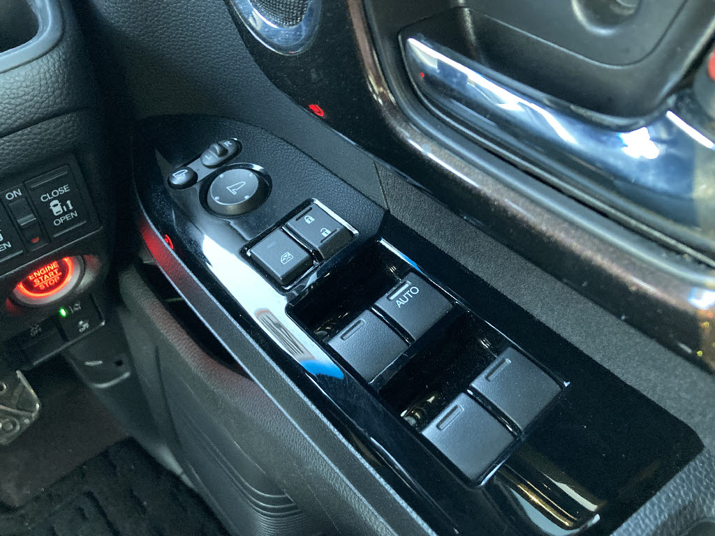 ホンダ Ｎ　ＢＯＸカスタム11枚目