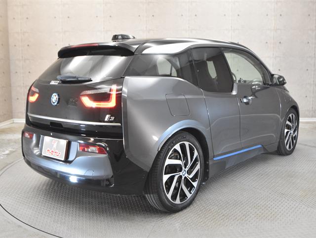ＢＭＷ ｉ３1枚目