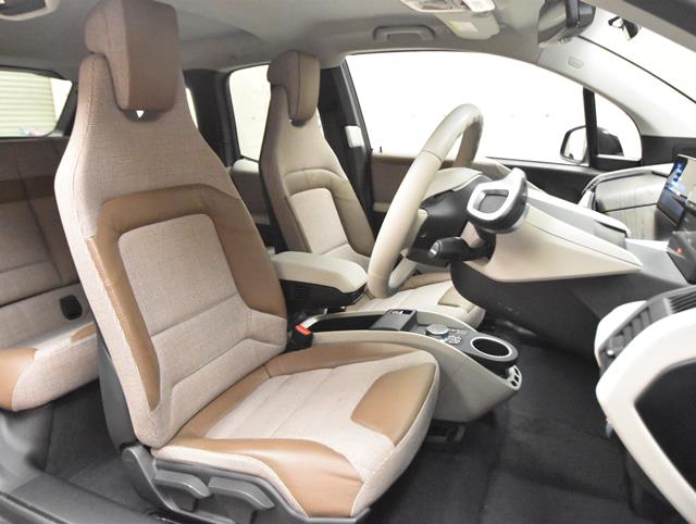 ＢＭＷ ｉ３3枚目