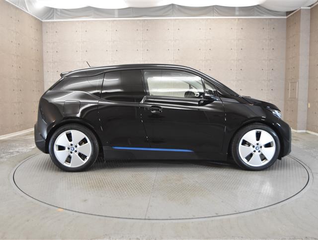 ＢＭＷ ｉ３3枚目