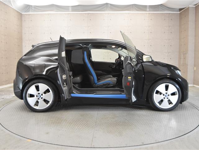 ＢＭＷ ｉ３4枚目