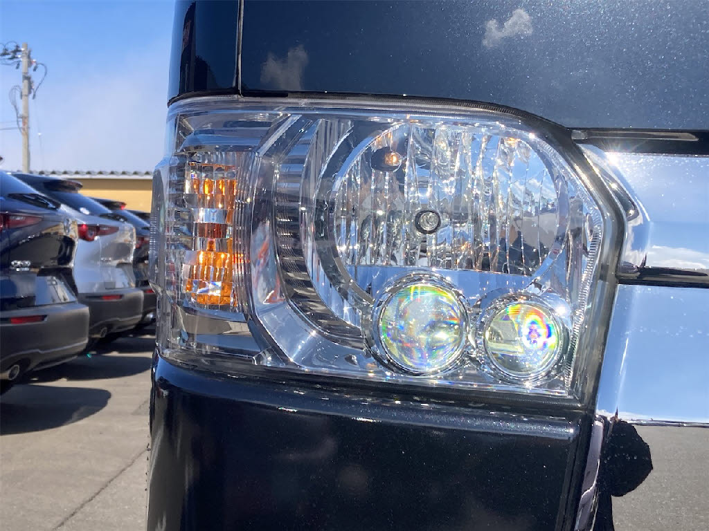トヨタ ハイエースＶ4枚目