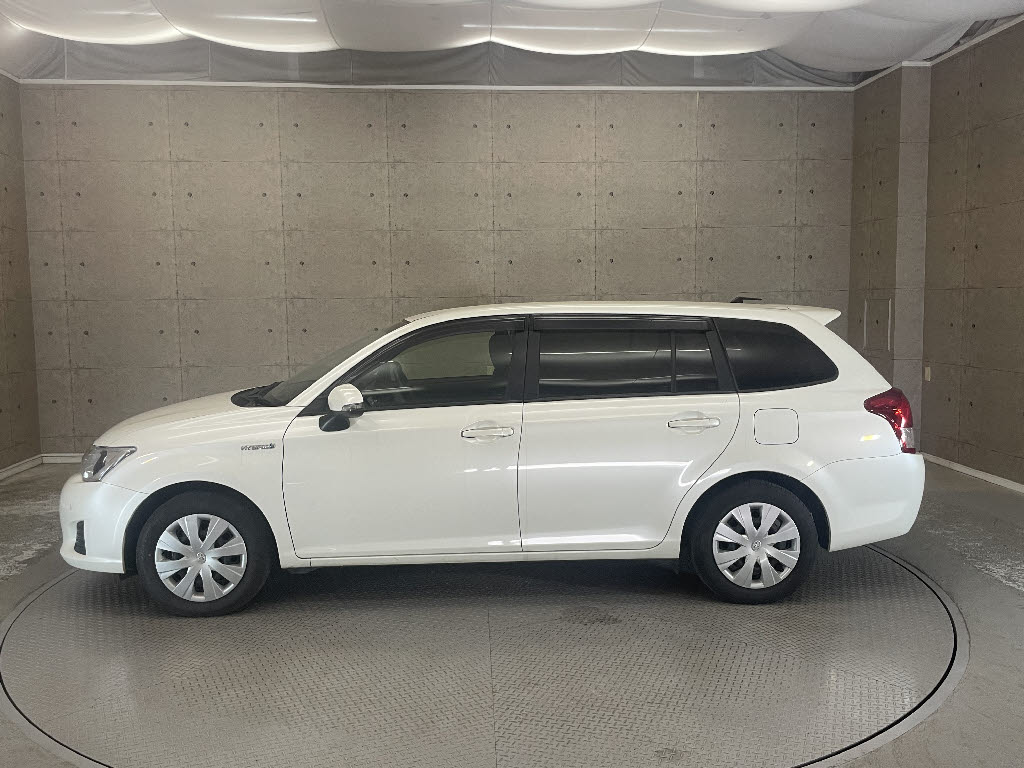 トヨタ カローラフィールダーHV14枚目