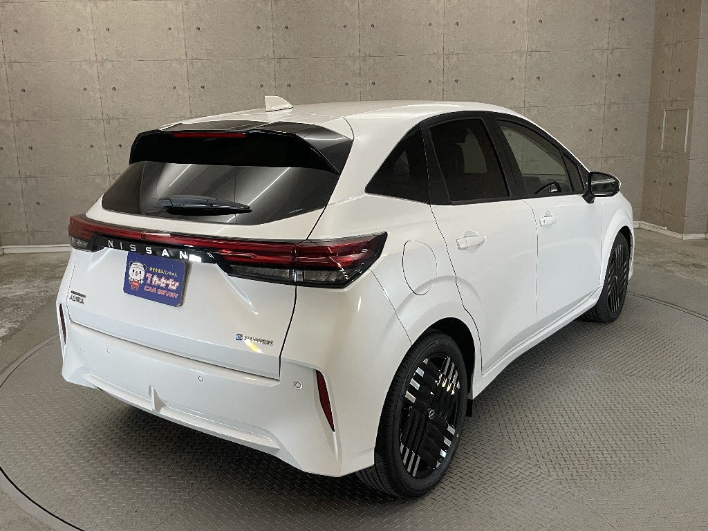ニッサン オーラ1枚目
