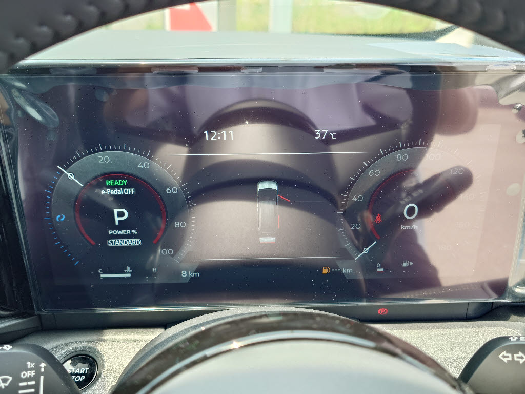 ニッサン セレナＨＶ9枚目