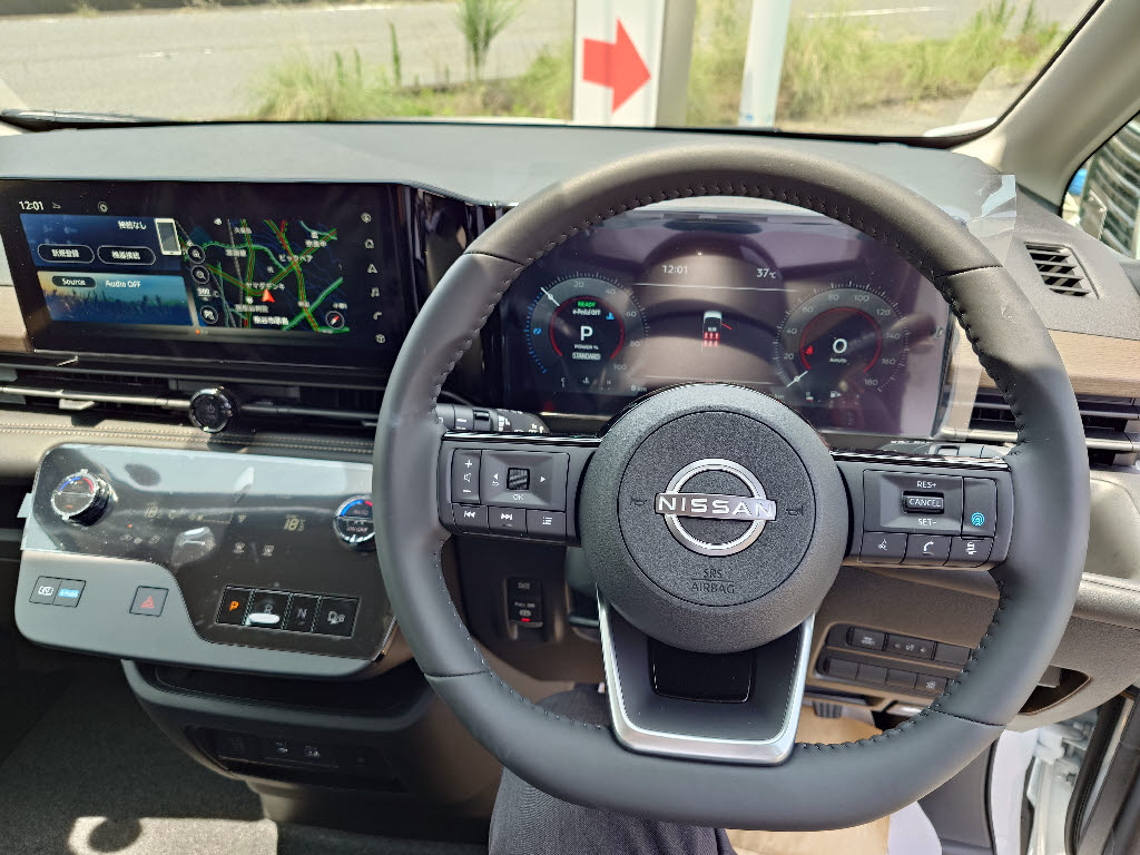 ニッサン セレナＨＶ2枚目