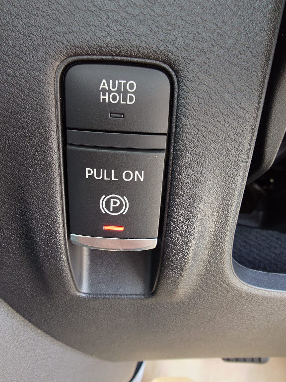 ニッサン セレナＨＶ6枚目