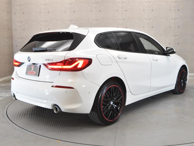 BMW 1シリーズ1枚目