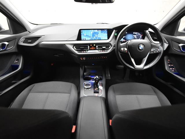 BMW 1シリーズ2枚目