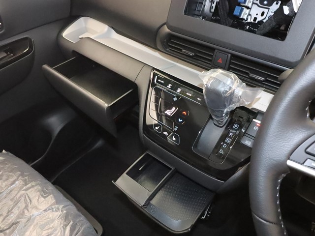 三菱 デリカミニ16枚目