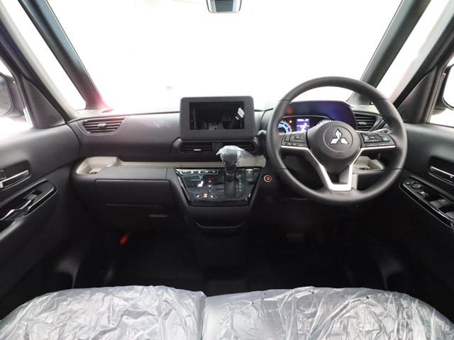 三菱 デリカミニ2枚目