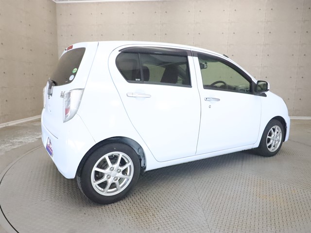 ダイハツ ミライース1枚目