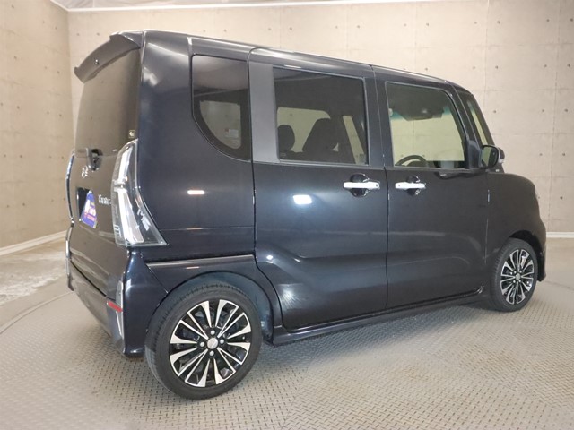 ダイハツ タントカスタム1枚目