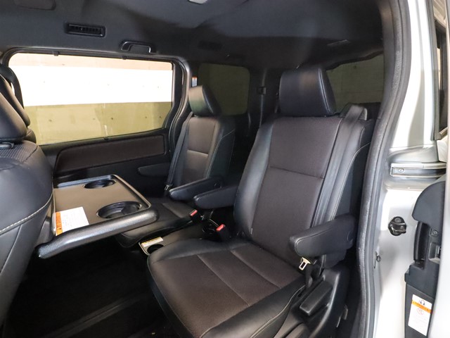 トヨタ エスクァイア10枚目