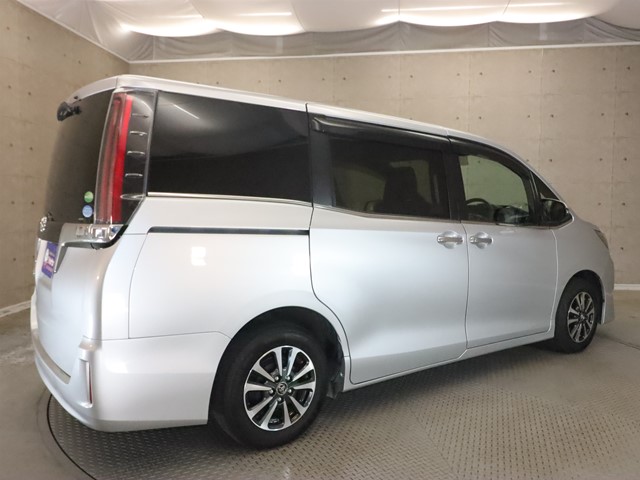 トヨタ エスクァイア1枚目