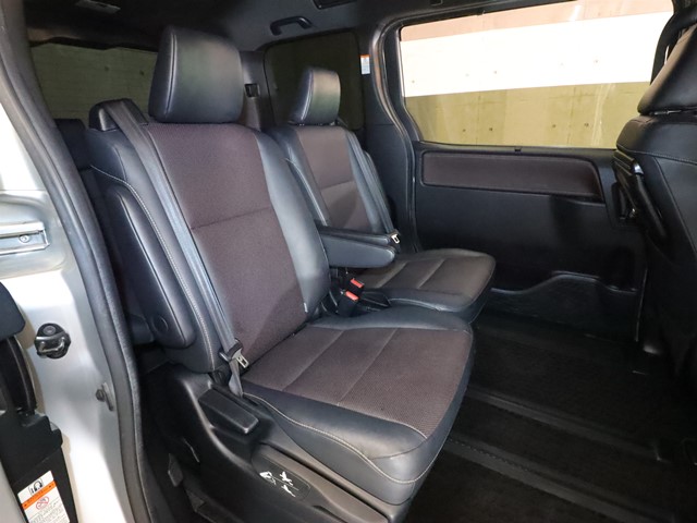 トヨタ エスクァイア4枚目