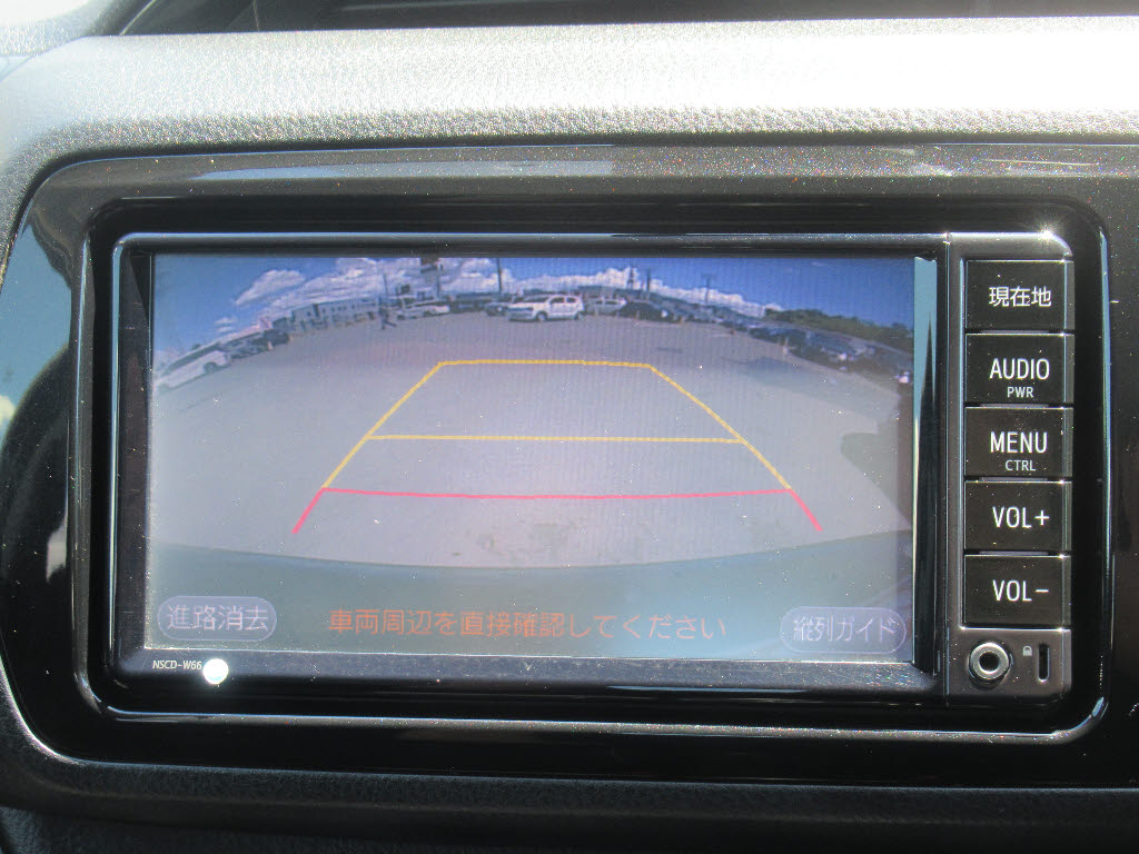 トヨタ ヴィッツ4枚目