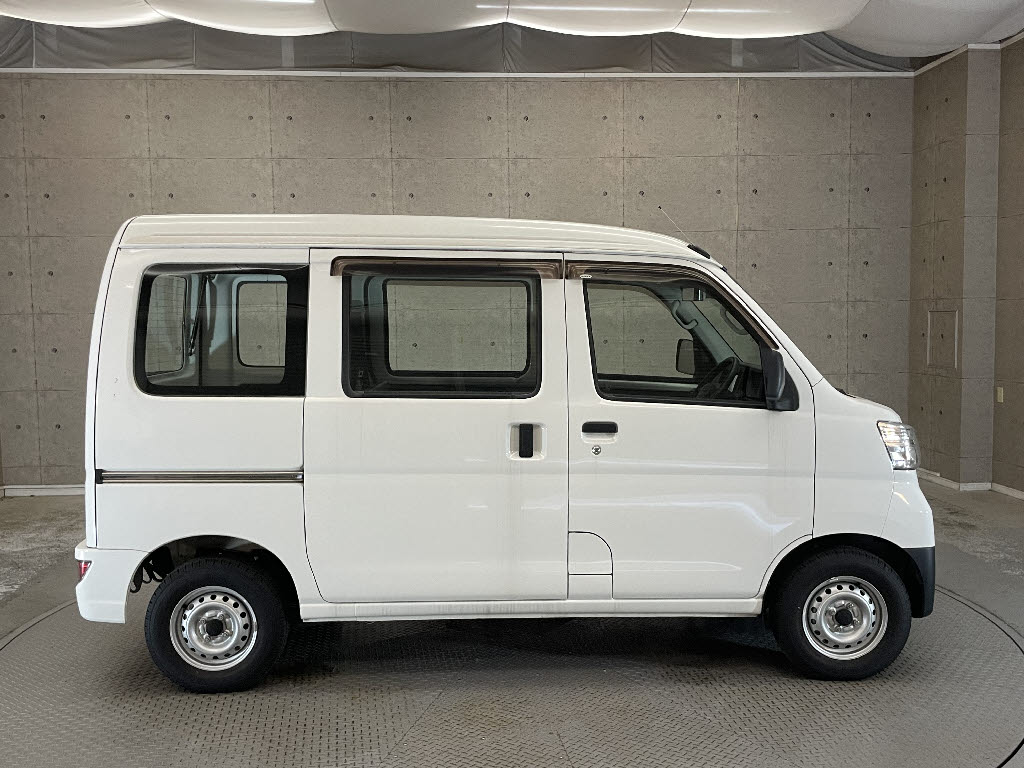 ダイハツ ハイゼットカーゴＶ13枚目