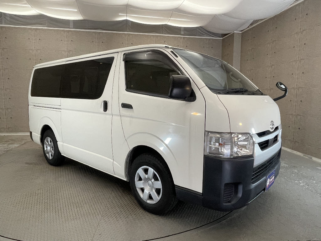 トヨタ ハイエースＶ10枚目