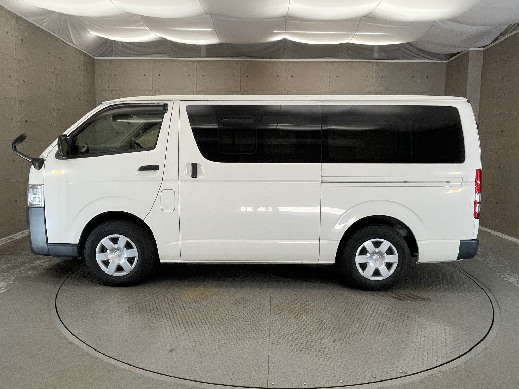トヨタ ハイエースＶ14枚目