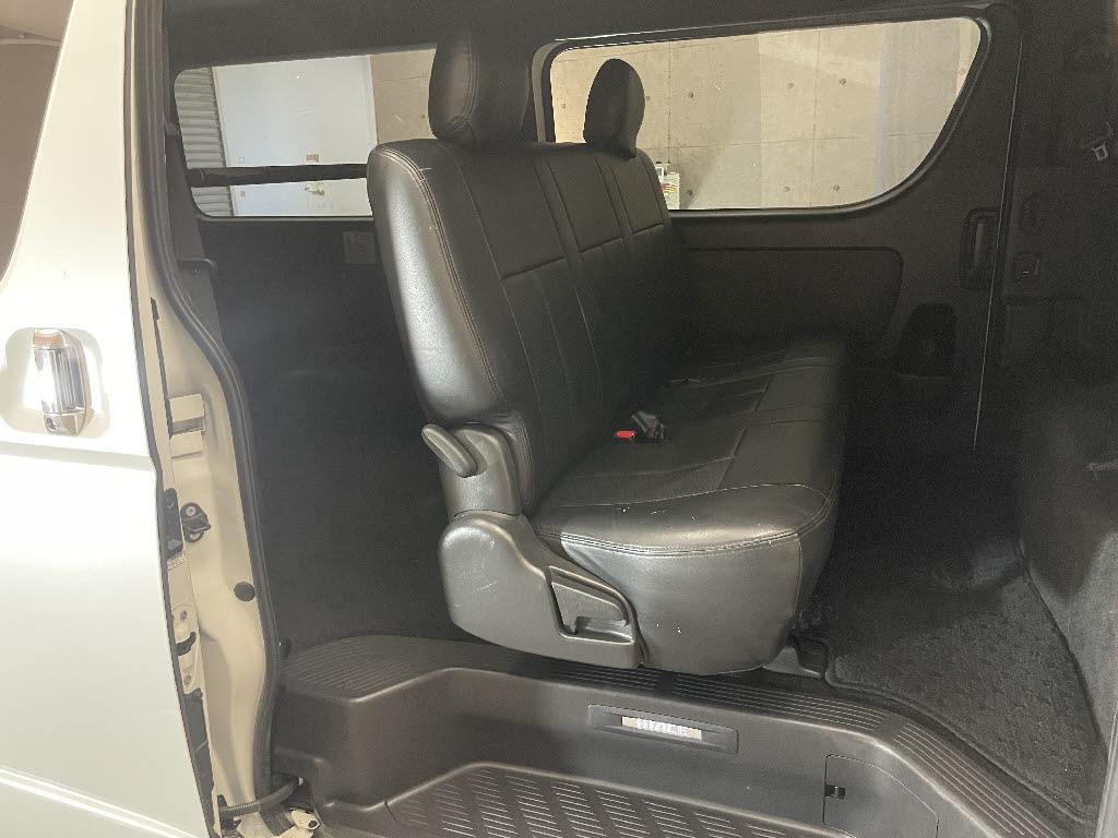 トヨタ ハイエースＶ4枚目