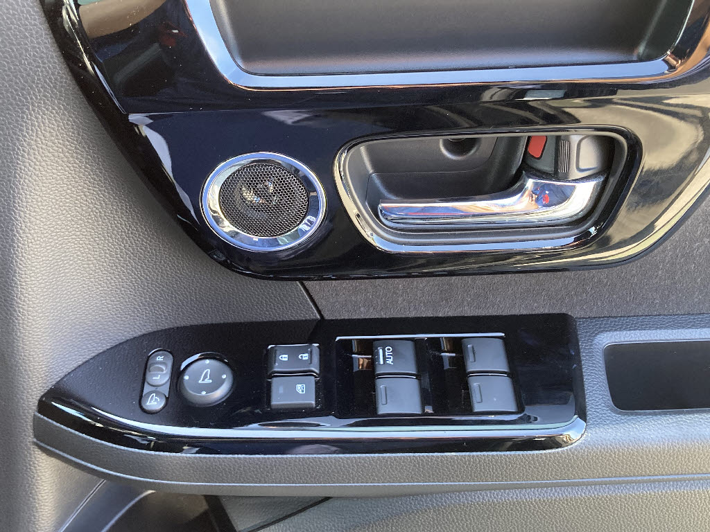 ホンダ Ｎ　ＢＯＸカスタム9枚目