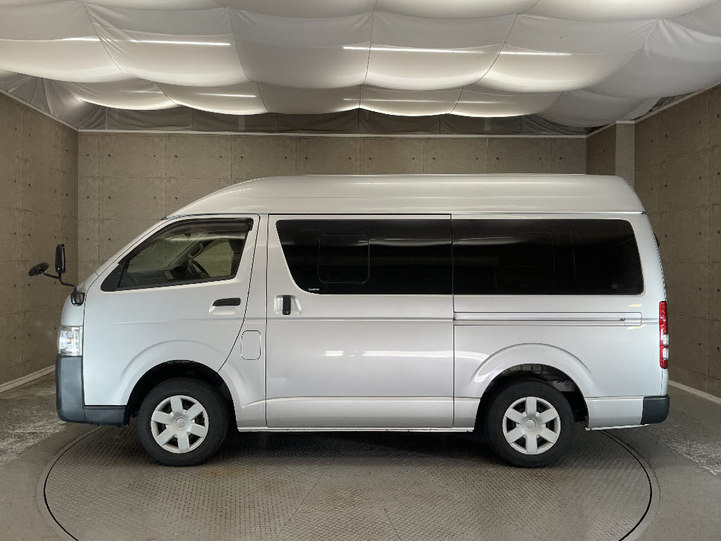 トヨタ ハイエースＶ12枚目