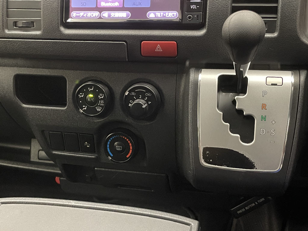 トヨタ ハイエースＶ17枚目