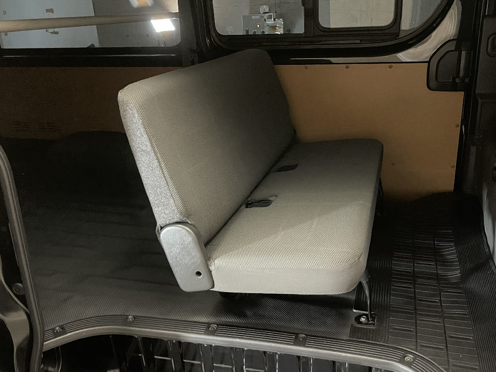 トヨタ ハイエースＶ4枚目