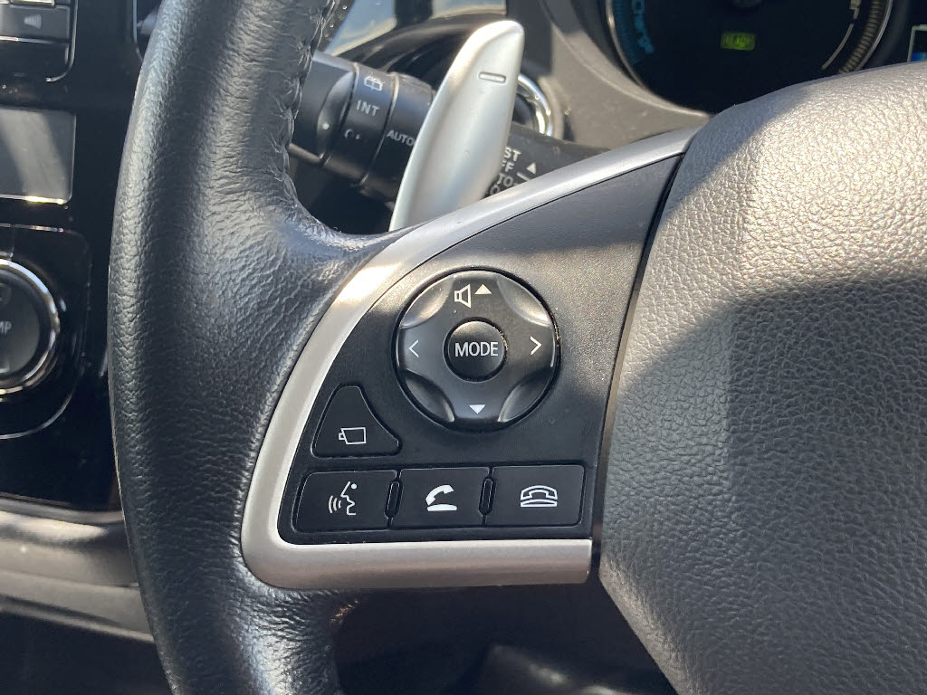 三菱 アウトランダーPHEV8枚目