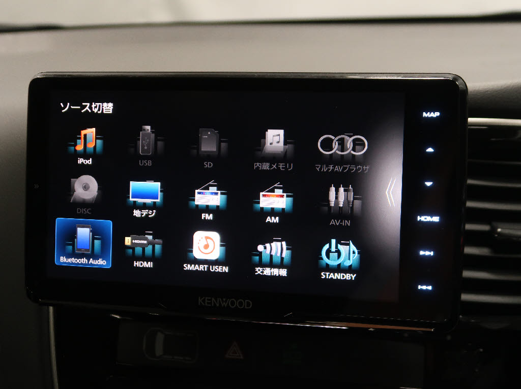 三菱 アウトランダーPHEV15枚目