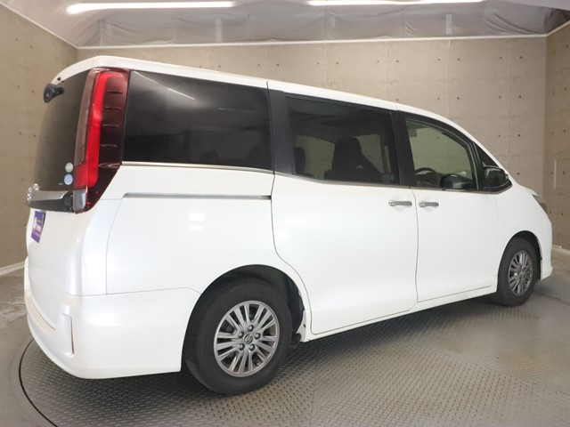 トヨタ エスクァイア1枚目