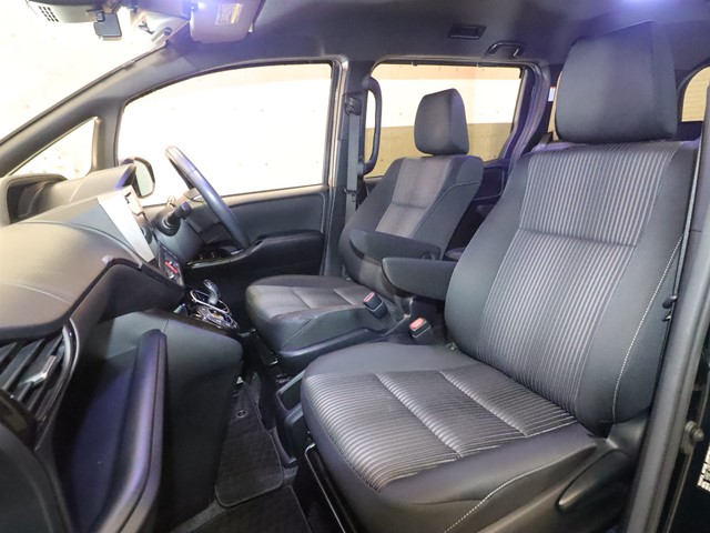 トヨタ ノアＨＶ6枚目