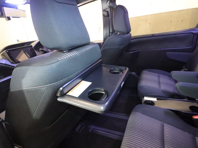 トヨタ ノアＨＶ8枚目