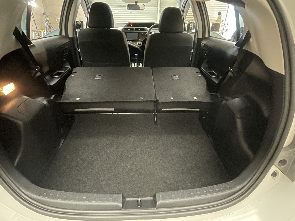 トヨタ アクア7枚目