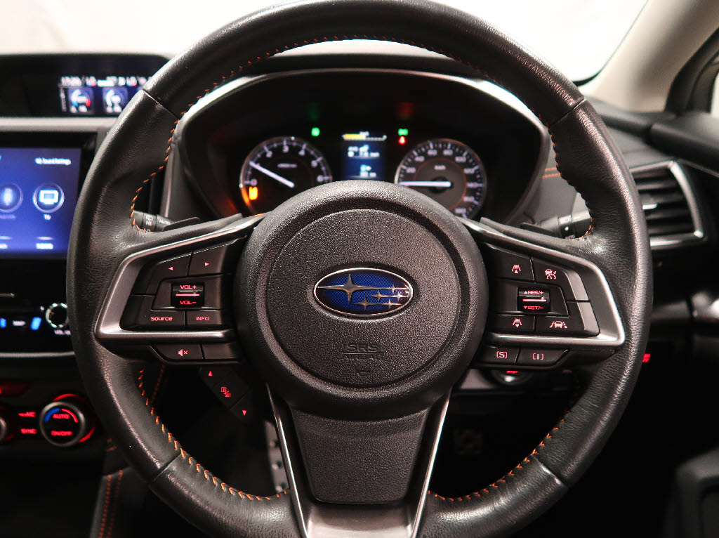 スバル XV10枚目