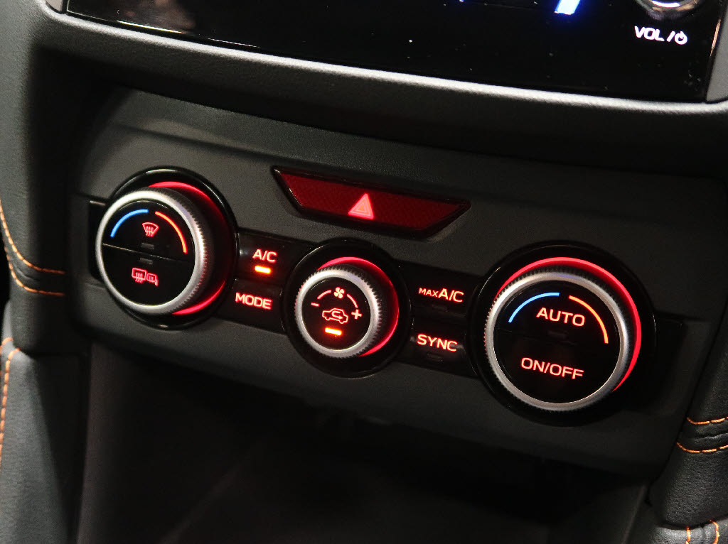 スバル XV15枚目