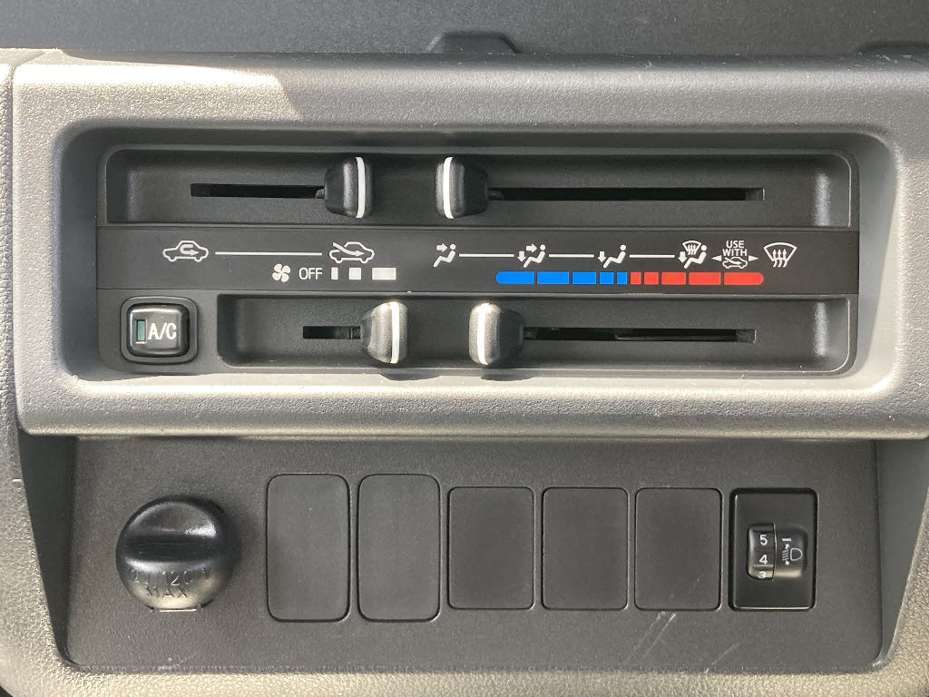 ダイハツ ハイゼットＴ5枚目