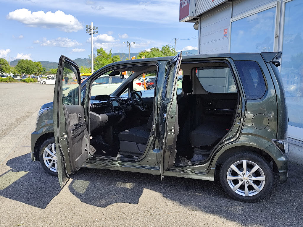 スズキ ワゴンRスティングレー15枚目